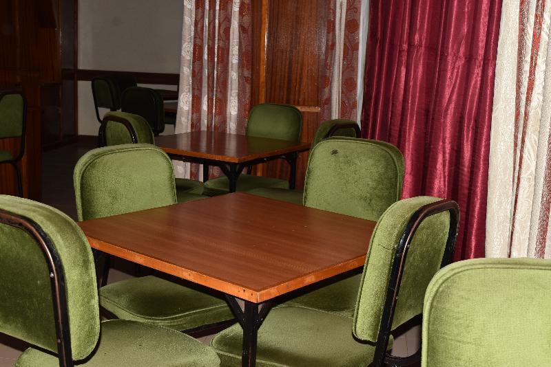 Ibis Hotel Karatina Exteriör bild